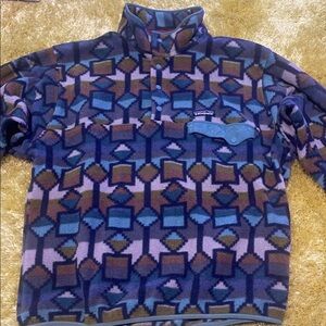 Patagonia Men's V-Neck Sweater with Geometric Pattern